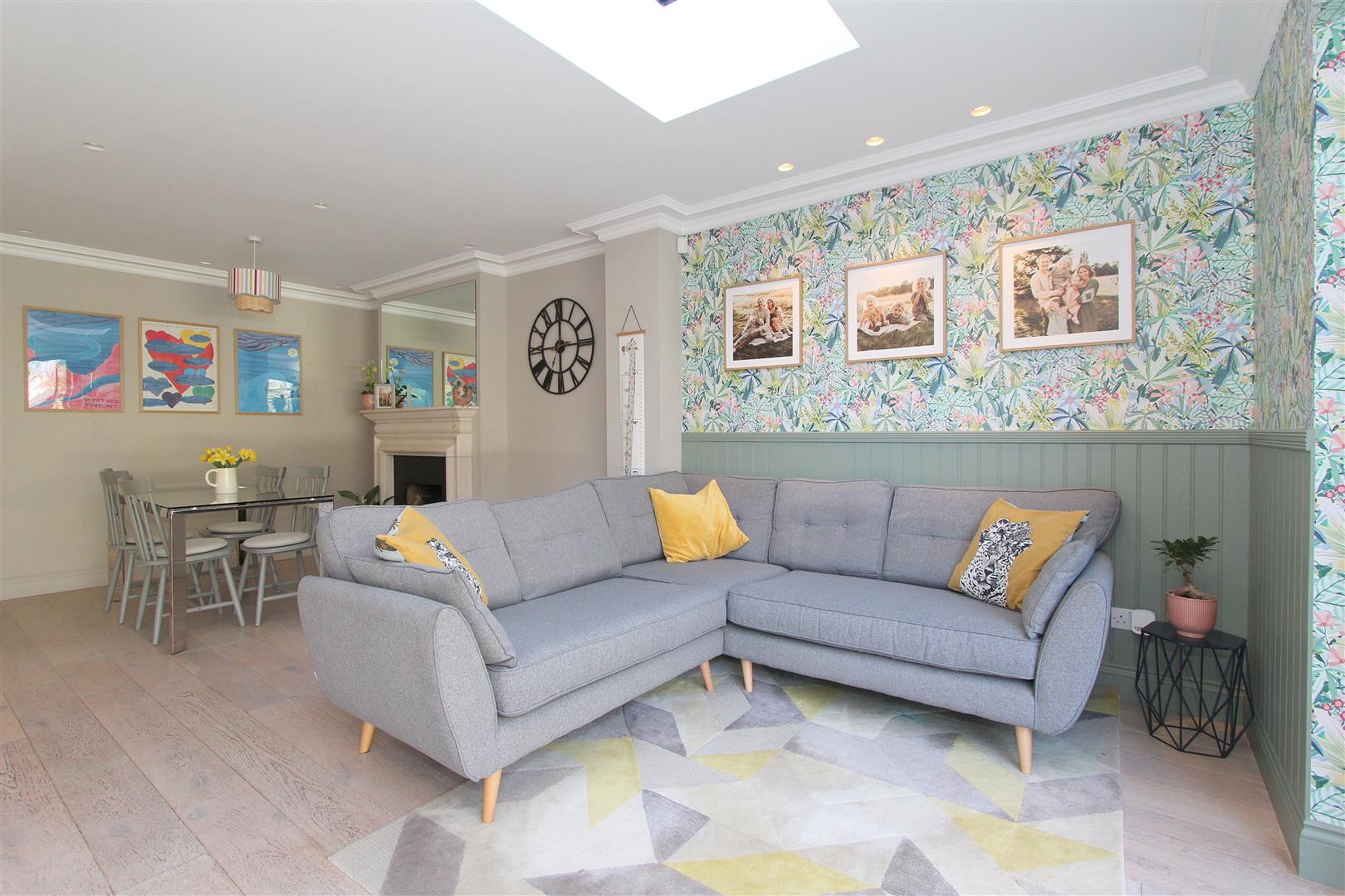 Gassiot Way, Sutton